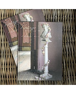 Nina Hartmann | Vintage by Nina | A Divine Mess 